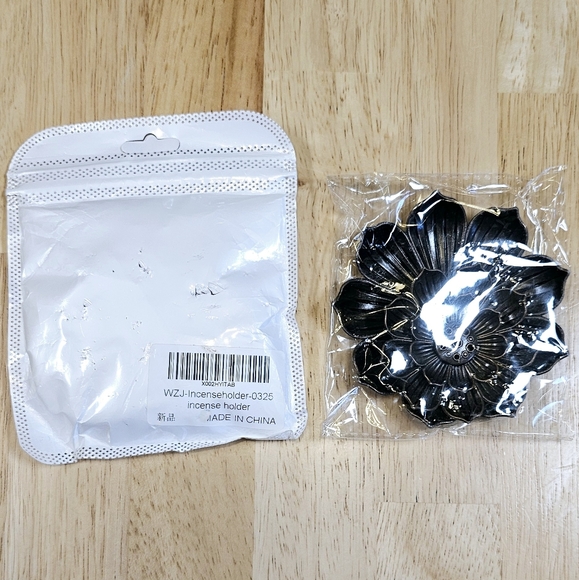 New✨️3D Floral Incense Holder - Picture 2 of 6